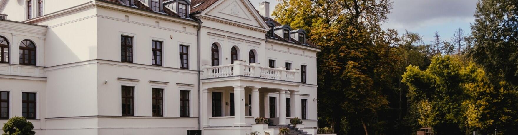 Hotel na wyjazd służbowy – połączenie pracy z relaksem