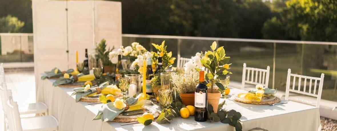 Małe wesele w wielkim stylu – jak zorganizować wyjątkowe przyjęcie wśród natury Borów Tucholskich