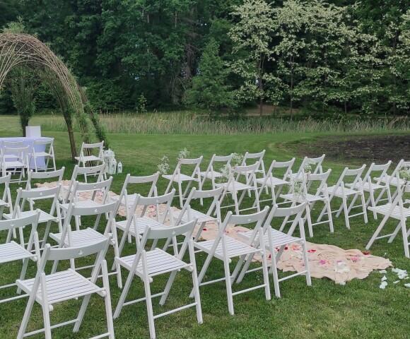 A dream outdoor wedding ceremony